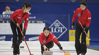 深刻地理解 深刻地理解