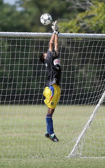 太遗憾了！吴艳妮破尘封11年全国纪录，0.05秒之差无缘世锦赛决赛.